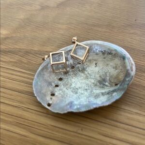 Elegant 14k Gold Geometric Earrings